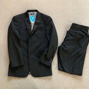 Marc Ecko Maching Suit